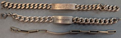 Suite de trois gourmettes en argent