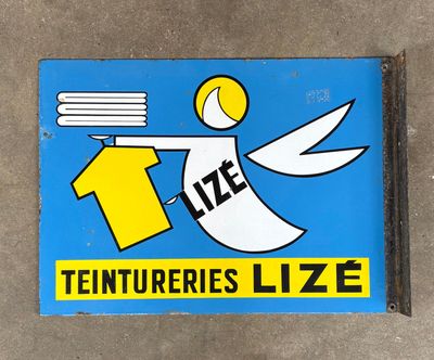 a blue sign with a picture of a man holding a tennis ball