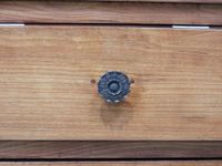 Commode rectangulaire en bois et placage de noyer, ouvrant p… (photo 6)