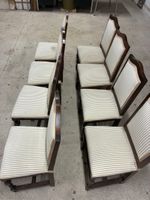 Suite de 8 chaises, piètement tourné réuni par une entretois… (photo 3)