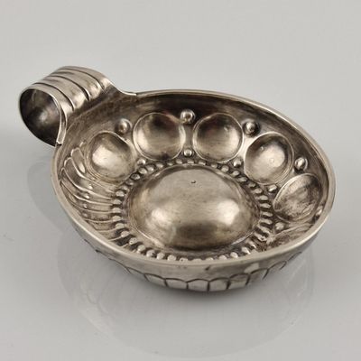 PETIT TASTEVIN en argent 950 Millièmes d'Epoque Empire à déc…