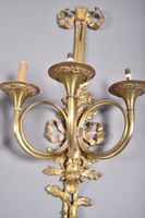 Suite de quatre appliques à trois bras de lumière aux cors d… (photo 4)