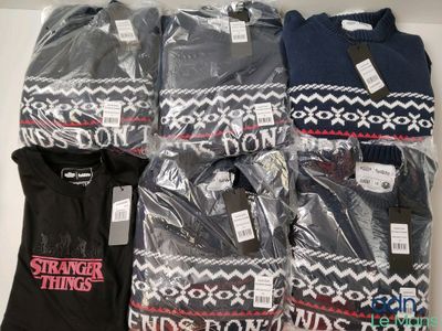 Lot de 6 vêtements FULLLIFE X STRANGER THINGS de diverses ta…