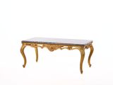 une petite table avec un plateau en marbre sur fond blanc