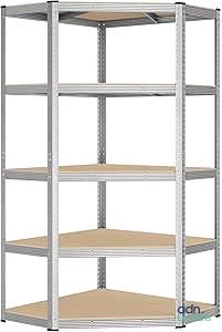 un gros plan sur une étagère métallique à quatre tablettes