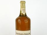 une image représentant une bouteille de Château Chalon sur fond blanc