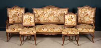 Salon style Régence composé d'une banquette , deux chaises e…