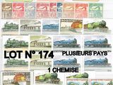 beaucoup de timbres représentant différents trains