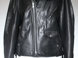veste en cuir noir sur mannequin mannequin mannequin mannequin mannequin mannequin mannequin mannequin mannequin mannequin mann