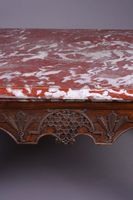 Grande console en chêne mouluré et sculpté à décor de lambre… (photo 4)