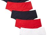 trois paires de slips de couleur rouge, blanche et noire