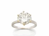 une bague en diamant à une seule pierre, par van cleef