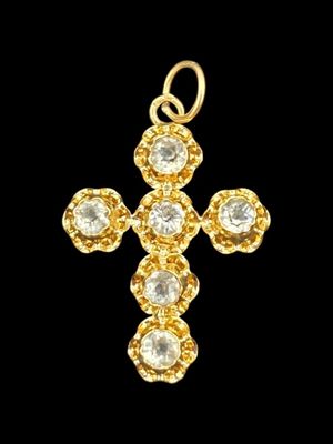 Croix en or jaune 750°° dans le goût des croix de Saint-Lo
