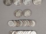 an image of a bunch of coins sitting on top of a table