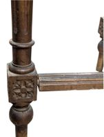 Guéridon en bois naturel mouluré, sculpté, en partie doré, r… (photo 2)
