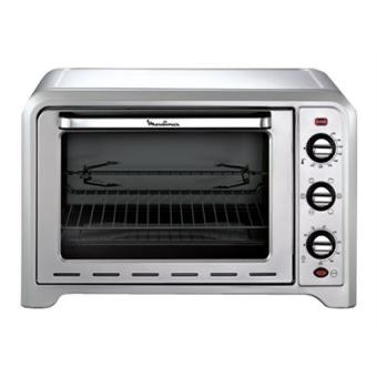 une image d'un grille-pain four sur fond blanc