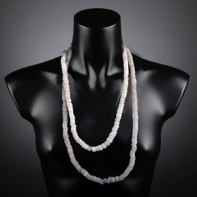 ÉTHIOPIE Deux colliers en perles de verre sur coton provenan… - Photo 1