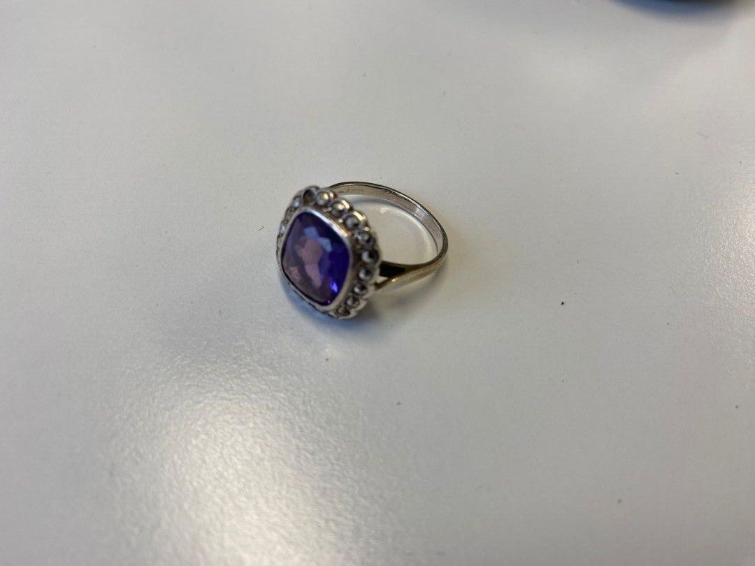 Bijoux & Pierres Précieuses