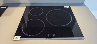 UNE PLAQUE VITROCERAMIQUE INDUCTION BRANDT 3 FEUX MODELE BPI… - Photo 1