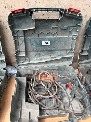 Un perforateur BOSCH GBH2-28-F.