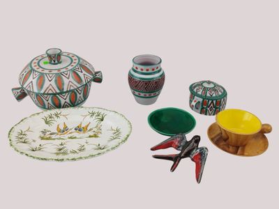 Lot de céramiques de VALAURIS ont y joint un plat en faience…