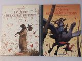 Deux livres sont posés sur une table recouverte d'une nappe blanche.