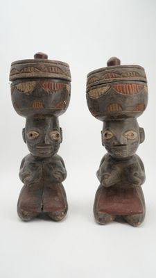 TOGO DAPAONG ( Nord Togo) "Porteuse de coupe LUBA ?" Paire d… - Photo 1