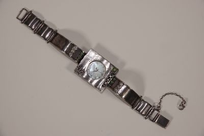 INES DE LA FRESSANGE Montre en argent, cadran à chiffres ara…