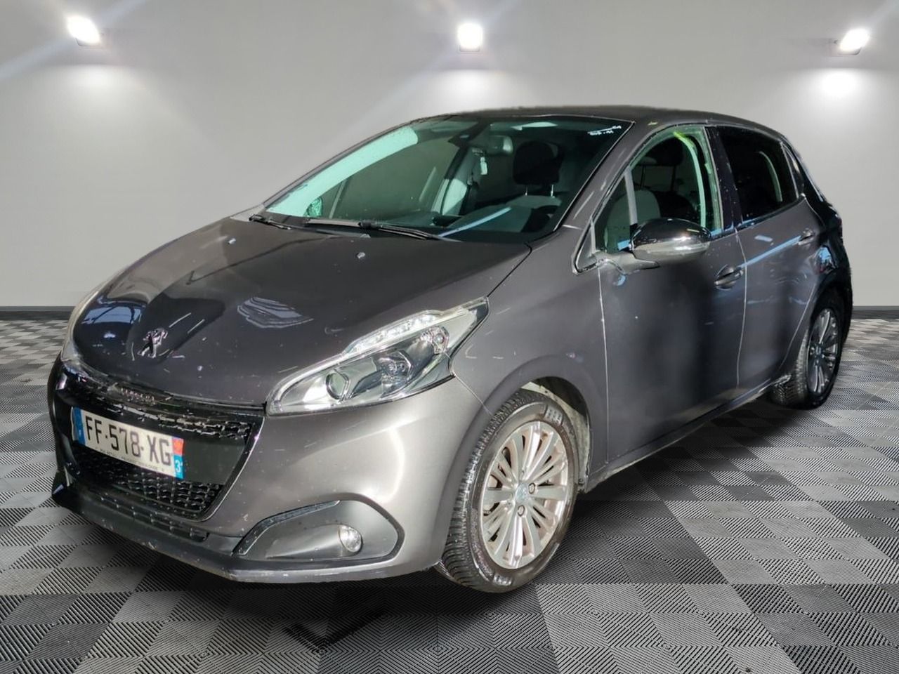 PEUGEOT - 208 PURETECH 82CH SS BVM5 ALLURE - ES - Mise en se…