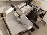 a machine that is sitting on a counter in a kitchen