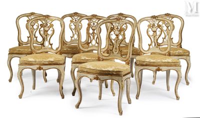 six antique chairs with gold upholstered seats and a gold upholstered seat