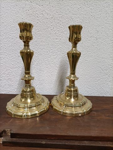 Paire de flambeaux en bronze H : 23