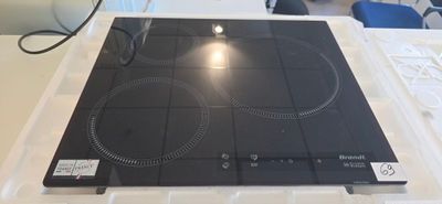 UNE PLAQUE DE CUISSON 3 FEUX BRANDT MODELE BPI2638UB MODELE … - Photo 1