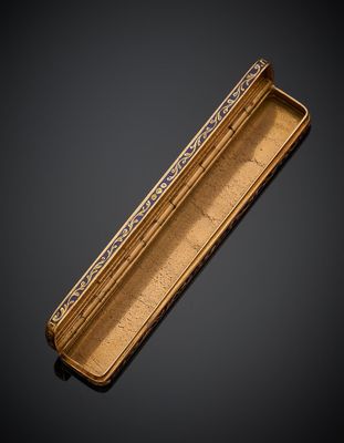 une broche en forme de barre en or et diamants, signée par l'artiste