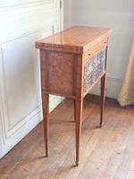 PETITE TABLE DE SALON de style Louis XVI en marqueterie de b… (photo 4)