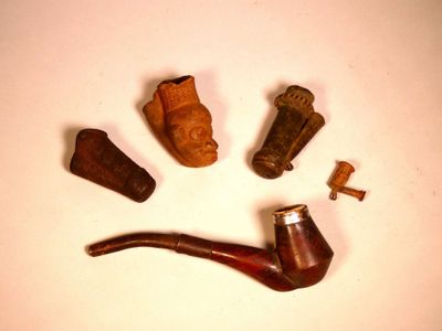 Bel ensemble d’une belle et ancienne pipe de dignitaire TIV …