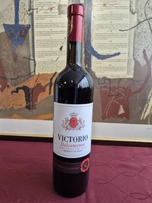 Une bouteille Victorio Dolcemente 2021 Cantina Gabriele