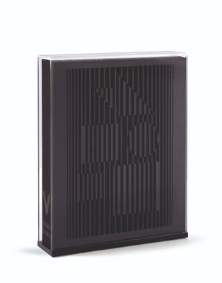 an image of a black and white box with a pattern on it