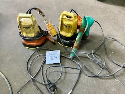 a lot of wires that are laying on the ground