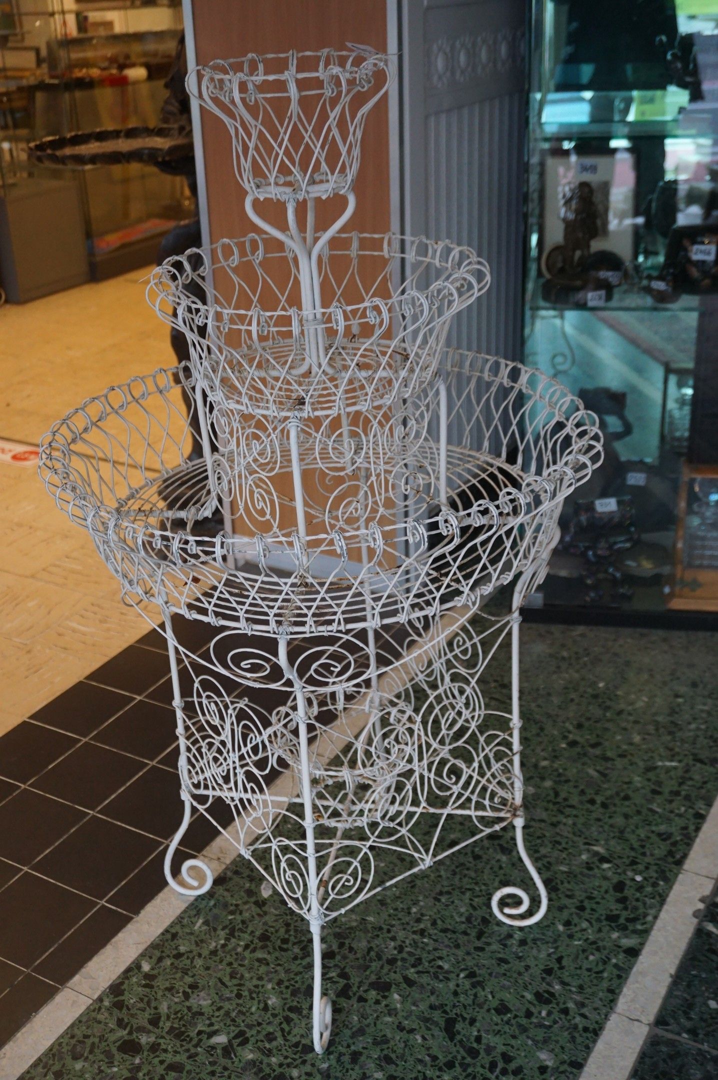 Joli support à plantes à trois étages - style victorien - en…
