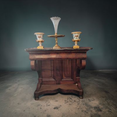 Console en bois et placage de loupe ouvrant à un tiroir en c…