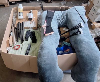 62 / 1 palette de 123 kg de mix (chaussettes, coussin … - Photo 1