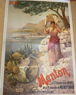 une affiche représentant une femme tenant un panier de fruits