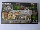 the box of the call of duty playset is open and ready to be played