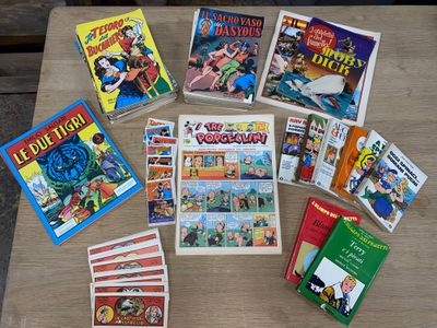 de nombreux livres pour enfants posés sur une table