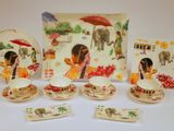 une photo montrant un assortiment d'assiettes et de tasses de style asiatique