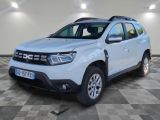 la dacia blanche est garée sur un carrelage à carreaux