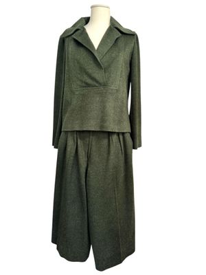 an image of a woman ' s green suit with a jacket and pants