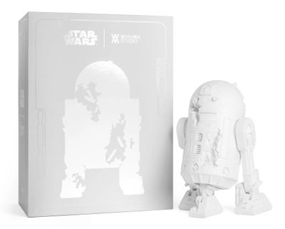star wars r2 - d2 vinyl figure by kidrobotz