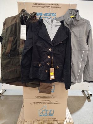 lot de 40 blousons, manteaux, doudounes et vestes - différen…